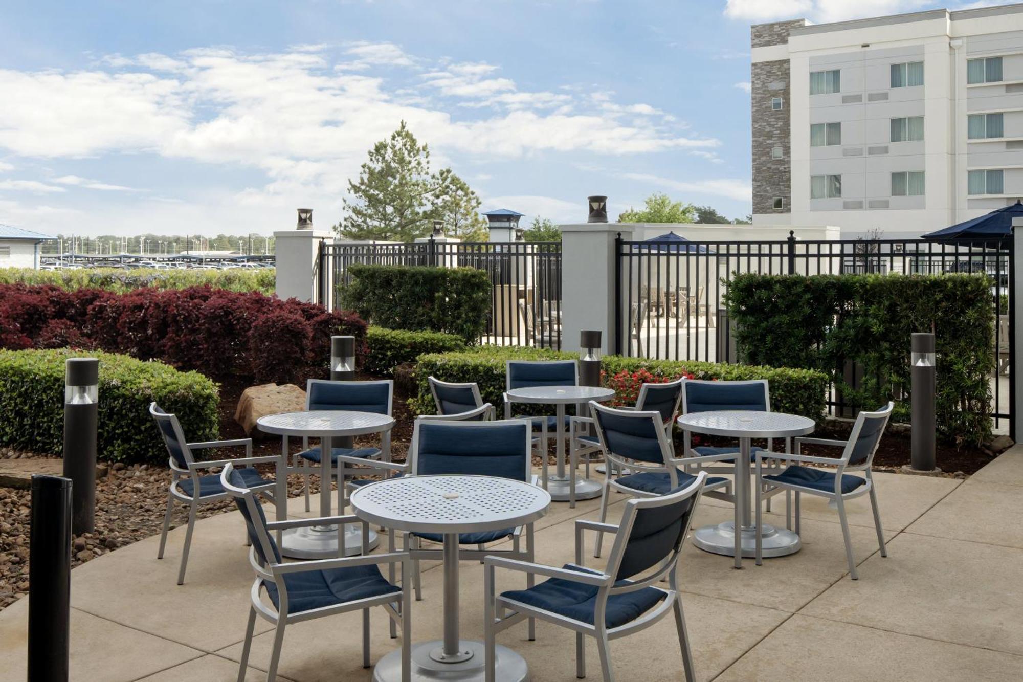 Springhill Suites Houston Intercontinental Airport Exterior photo