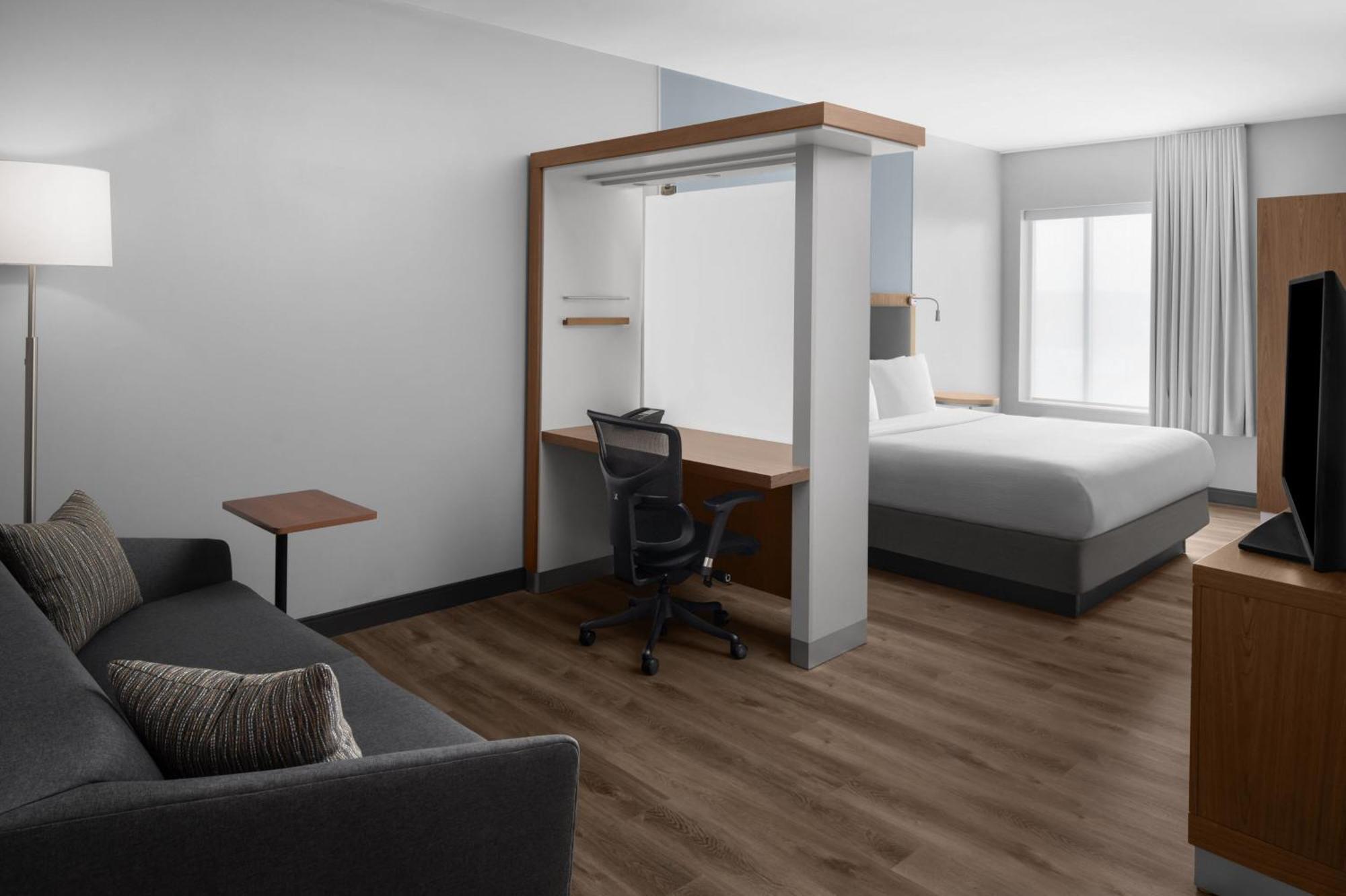 Springhill Suites Houston Intercontinental Airport Exterior photo